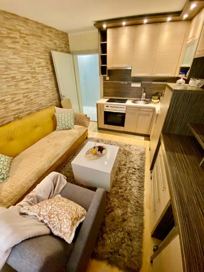 Santa Barbara Apartment เบลเกรด ภายนอก รูปภาพ