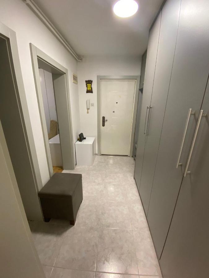 Santa Barbara Apartment เบลเกรด ภายนอก รูปภาพ