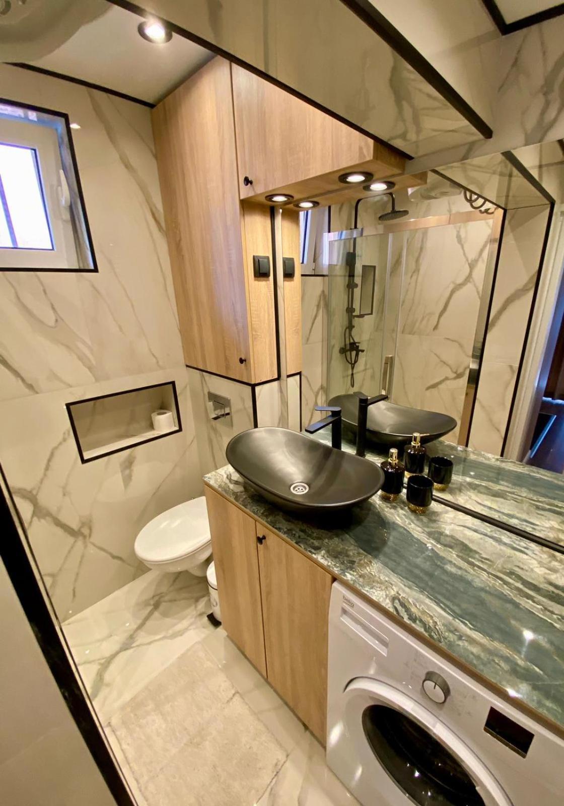 Santa Barbara Apartment เบลเกรด ภายนอก รูปภาพ
